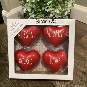 Rae Dunn Valentine's Day Resin Red Hearts
Set of 4- VHTF